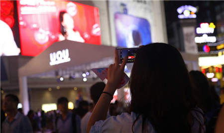 美圖手機七夕營銷：每個女生都有一個萬眾矚目下被告白的夢