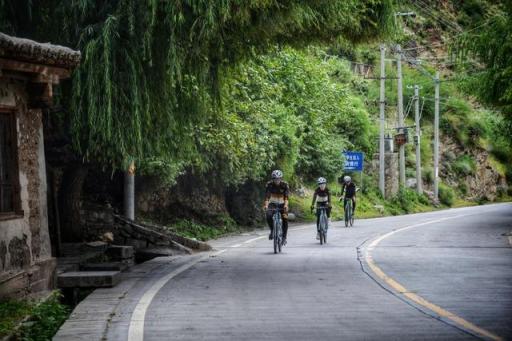 反騎318 挑戰(zhàn)爛泥路 麥芒香格里拉環(huán)線騎行