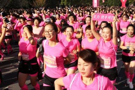 “美力 勢不可擋”—玫琳凱2018杭州國際女子馬拉松女神跑團驚艷賽場