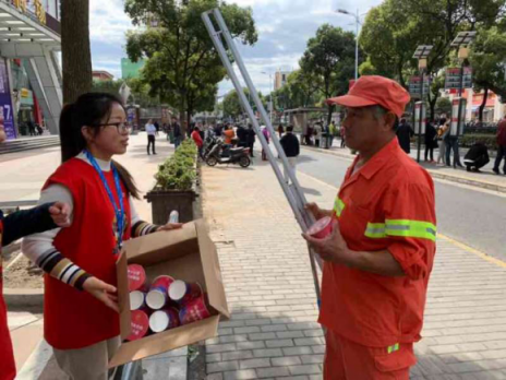 天寒心暖，蘇寧超市為一線人員送溫暖