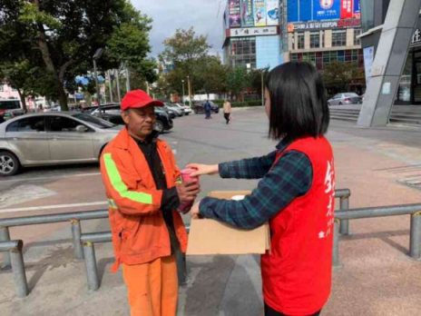 天寒心暖，蘇寧超市為一線人員送溫暖