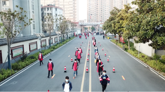 各省市陸續(xù)開學，愛瑪電動車為家長和學子助力