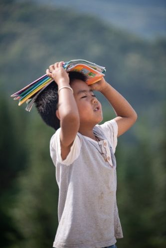 云端家長(zhǎng)會(huì)，給佤山留守兒童的特殊六一禮物