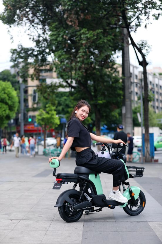 買電動車陷入選牌子困境？愛瑪電動車——好品牌不懼對比