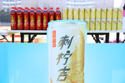 清華學(xué)霸，也是體育健兒，大冬天跑步爽吉了