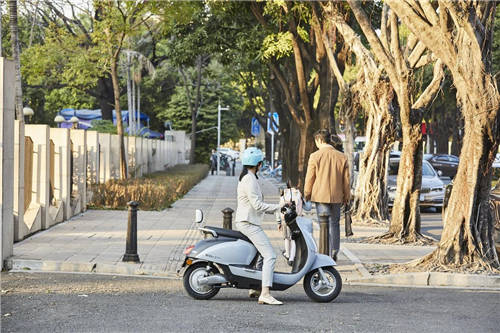 性價比更高的電動車？愛瑪雷拉Q312，長續(xù)航更省電