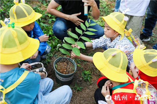 讓教育更有意義！大力智能把課堂搬進了大自然