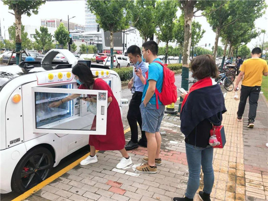 新石器無人車，余恩源的移動(dòng)新零售和“到車模式”