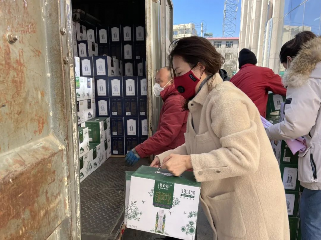 蒙牛：用愛心構(gòu)筑銅墻鐵壁，共建和諧美好家園