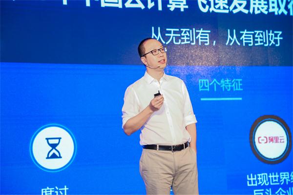 混合云向邊緣延伸！ZStack Mini超融合和ZStack CMP重磅發(fā)布！