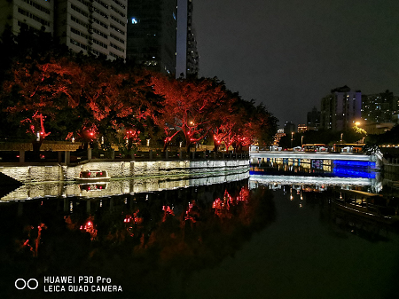 刷屏網(wǎng)絡(luò)的萬人夜拍錦江活動，高清大圖來啦！