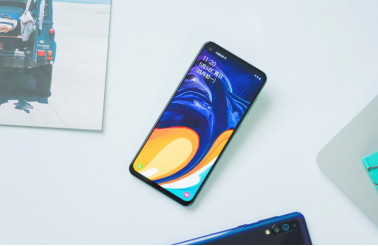 Galaxy A60閃耀來(lái)襲，中端市場(chǎng)掀起青春風(fēng)潮