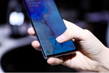 三星Galaxy S10和華為P30同是屏下指紋識別，哪個更安全？