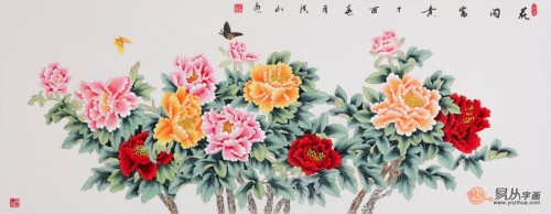 客廳背景墻上的掛畫，名家手繪花鳥國(guó)畫更受歡迎