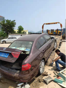 臺風災后現(xiàn)場，車點點匯聚多地救援力量溫暖社會