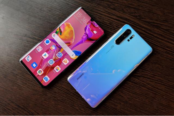 華為P30怎么樣好不好？定位相近，OPPO Reno棋高一著？