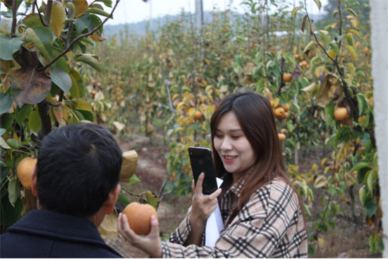 預熱京東全球好物節(jié) 網(wǎng)紅直播滁州特產(chǎn)備戰(zhàn)11.11