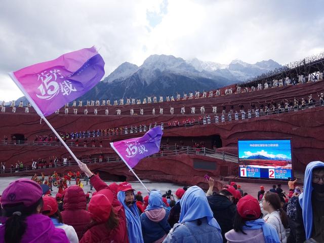 維爾汀15周年花路之旅回顧：相約七彩云南 我們風(fēng)雨同路