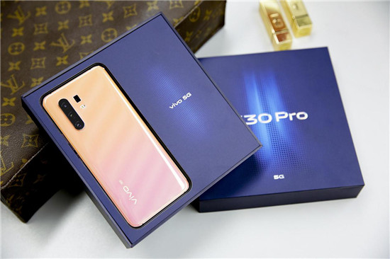 vivo X30 Pro開箱體驗(yàn)！專業(yè)影像旗艦+高顏值外觀，滿足你眾多期望