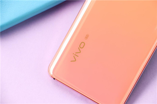 vivo X30 Pro開箱體驗(yàn)！專業(yè)影像旗艦+高顏值外觀，滿足你眾多期望