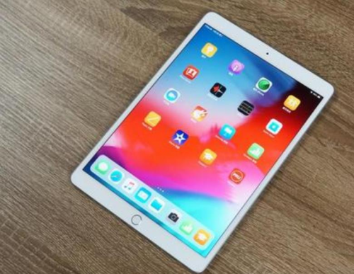 漲知識！給 iPhone 和 iPad 快充，充電器功率越大就越快嗎？